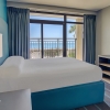 Oceanfront Three Bedroom Condo - Sleeps 8 Image: 