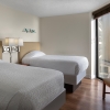 Oceanfront Three Bedroom Condo - Sleeps 10 Image: 