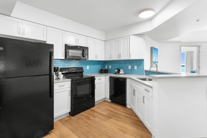 Caribbean Resort - 3 Bedroom Oceanfront Deluxe Corner Condo