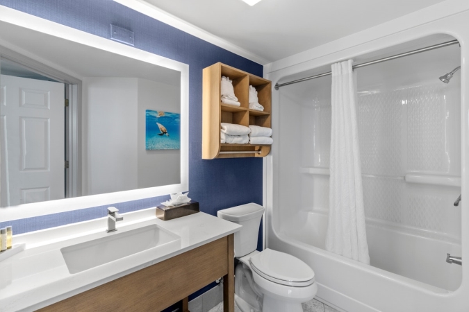 Caribbean Resort - 4 Bedroom Oceanfront Deluxe Condo
