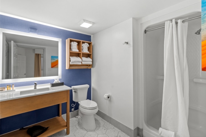 Caribbean Resort - 4 Bedroom Oceanfront Deluxe Condo
