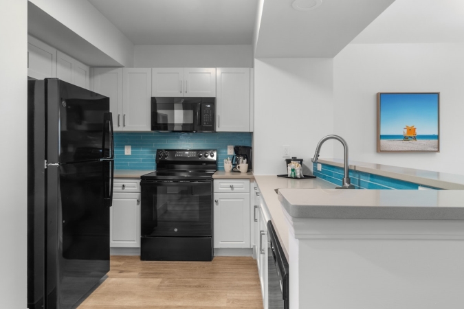 Caribbean Resort - 3 Bedroom Oceanfront Deluxe Condo