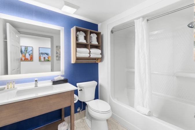 Caribbean Resort - 3 Bedroom Oceanfront Deluxe Corner Condo