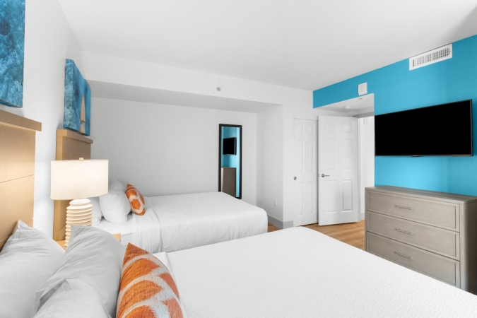 Caribbean Resort - 3 Bedroom Oceanfront Deluxe Corner Condo