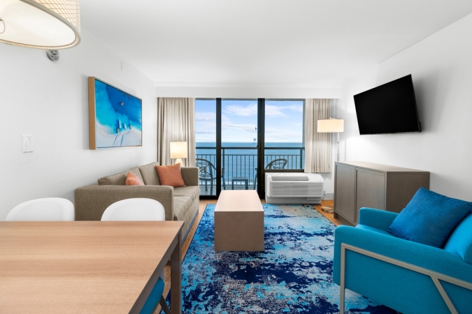 Caribbean Resort - 1 Bedroom Oceanfront Deluxe Queen Suite